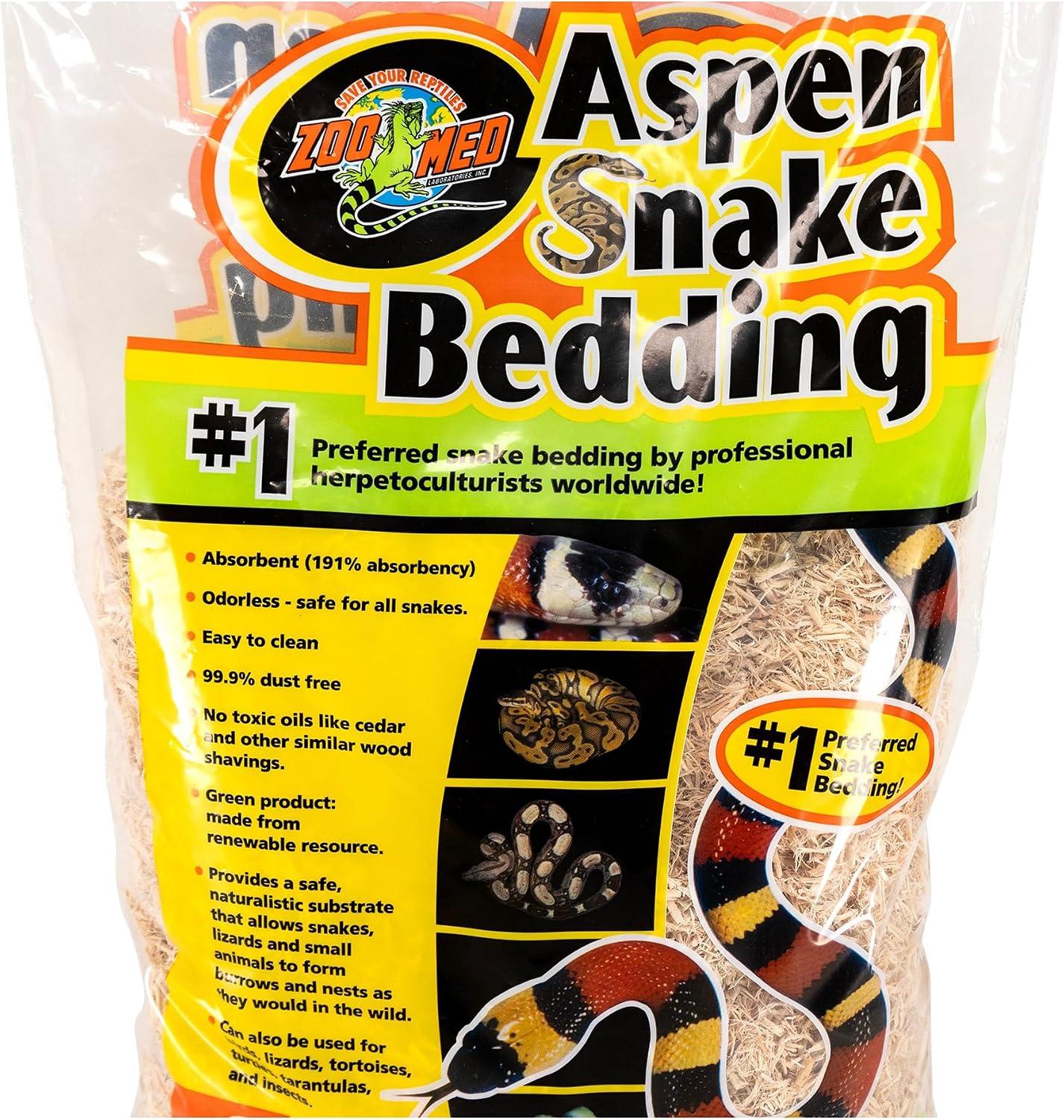 Bag of clean blonde aspen wood shavings bedding for snakes and reptiles.